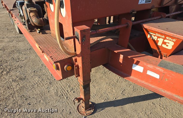 image for item EQ6941 2004 Belshe equipment trailer