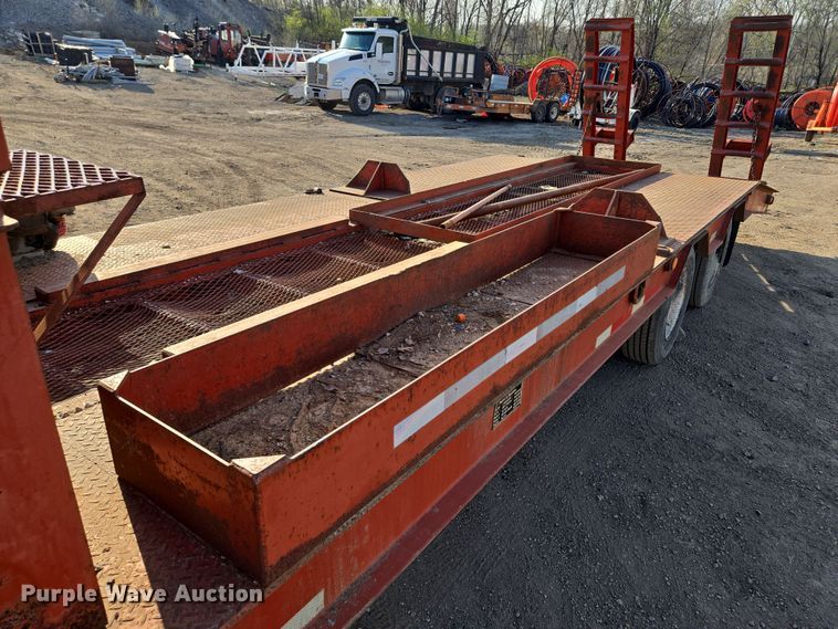 image for item EQ6941 2004 Belshe equipment trailer