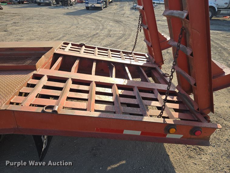 image for item EQ6941 2004 Belshe equipment trailer