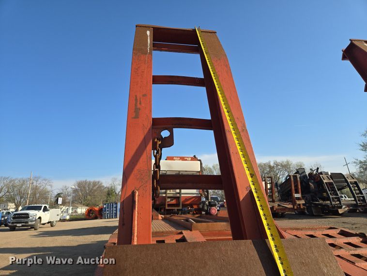 image for item EQ6941 2004 Belshe equipment trailer