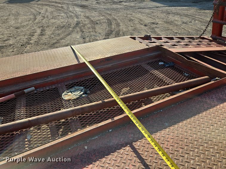 image for item EQ6941 2004 Belshe equipment trailer