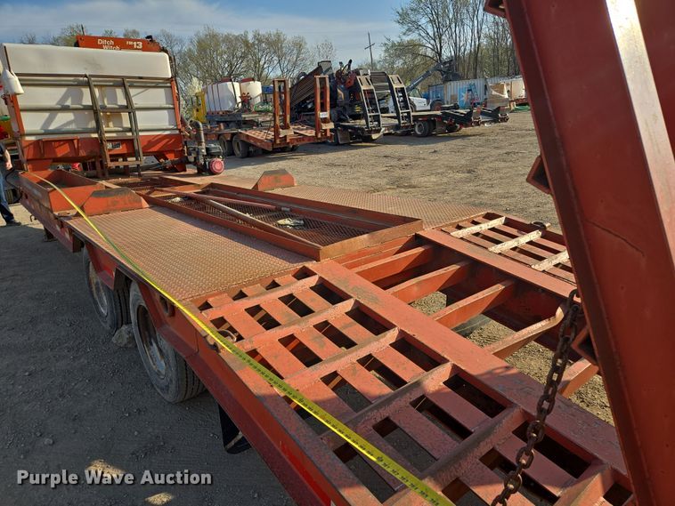 image for item EQ6941 2004 Belshe equipment trailer