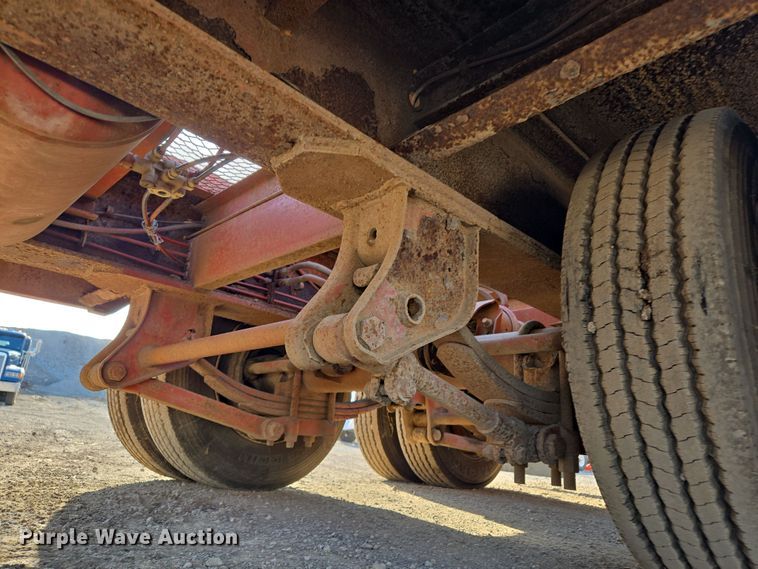 image for item EQ6941 2004 Belshe equipment trailer