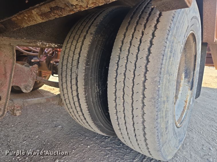 image for item EQ6941 2004 Belshe equipment trailer