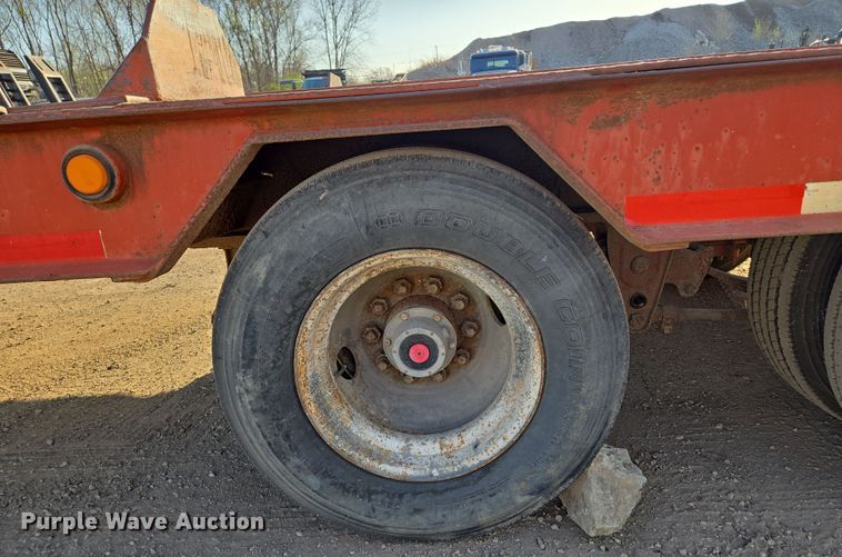 image for item EQ6941 2004 Belshe equipment trailer