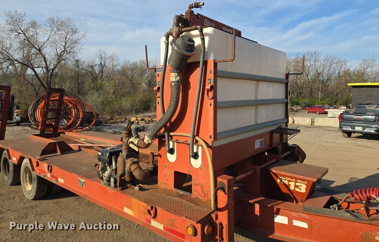 image for item EQ6941 2004 Belshe equipment trailer