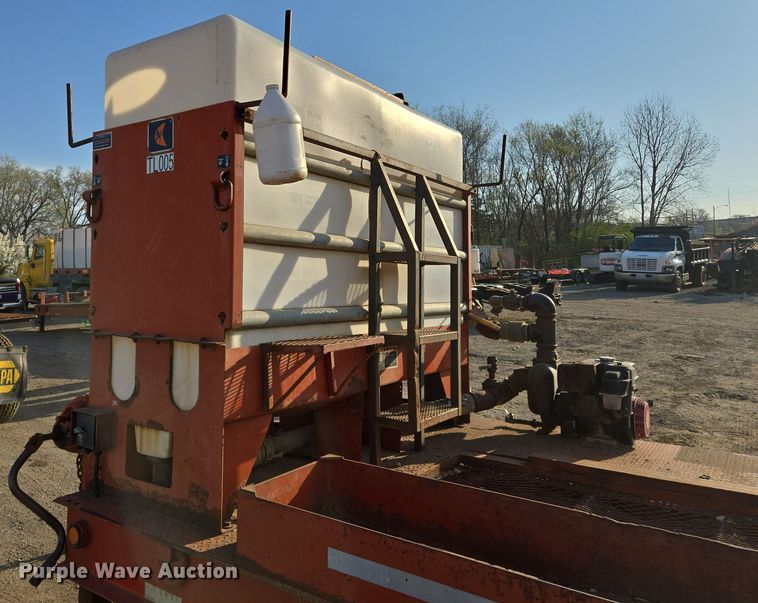 image for item EQ6941 2004 Belshe equipment trailer