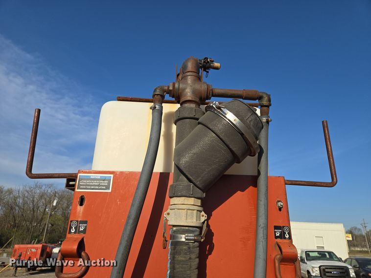 image for item EQ6941 2004 Belshe equipment trailer