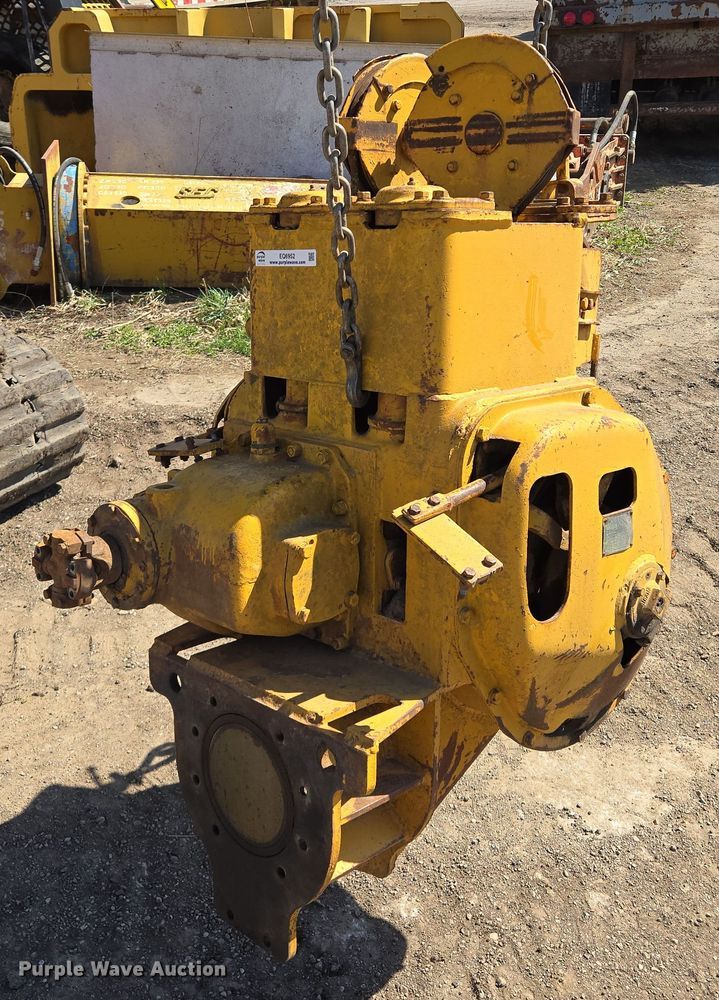 image for item EQ6952 Caterpillar  cable winch 