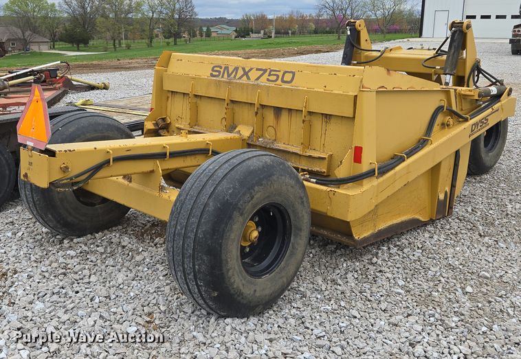 image for item EQ6993 Dyss SMX750 scraper