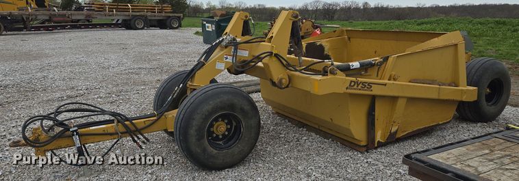 image for item EQ6993 Dyss SMX750 scraper