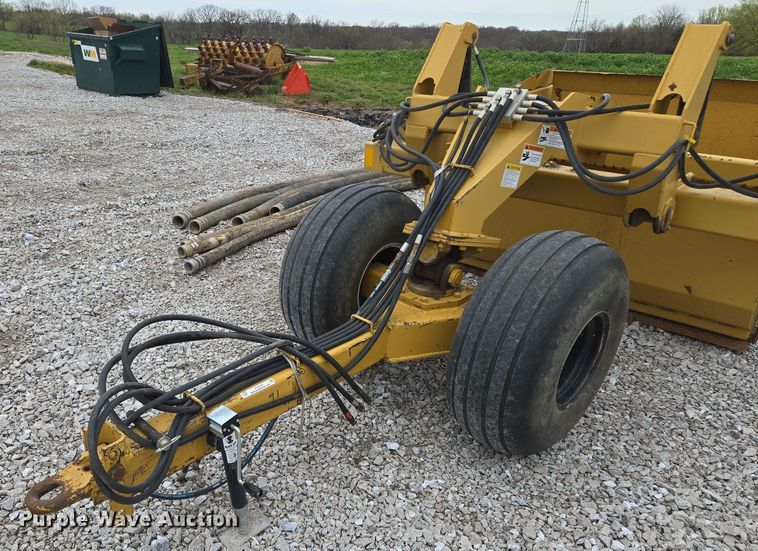 image for item EQ6993 Dyss SMX750 scraper