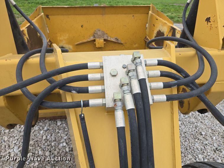 image for item EQ6993 Dyss SMX750 scraper