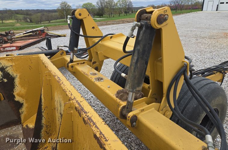 image for item EQ6993 Dyss SMX750 scraper