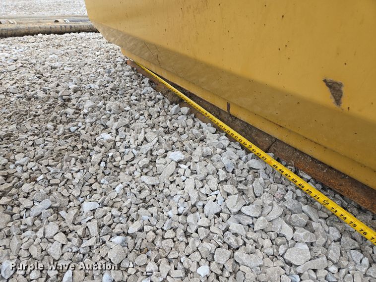 image for item EQ6993 Dyss SMX750 scraper