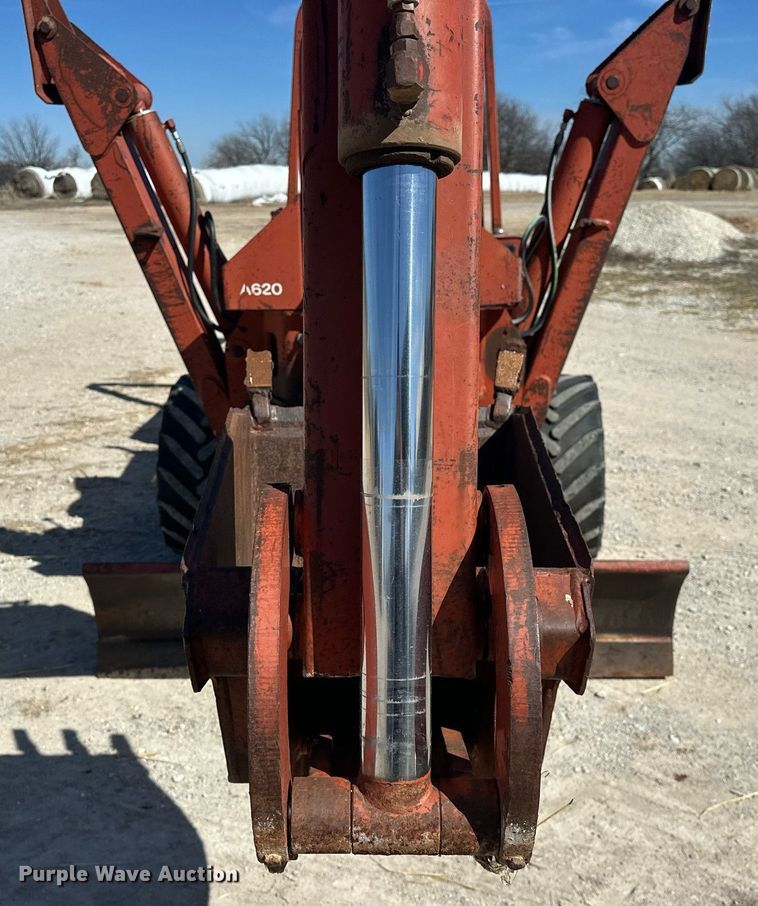 image for item ER1053 1988 Ditch Witch 4010 trencher