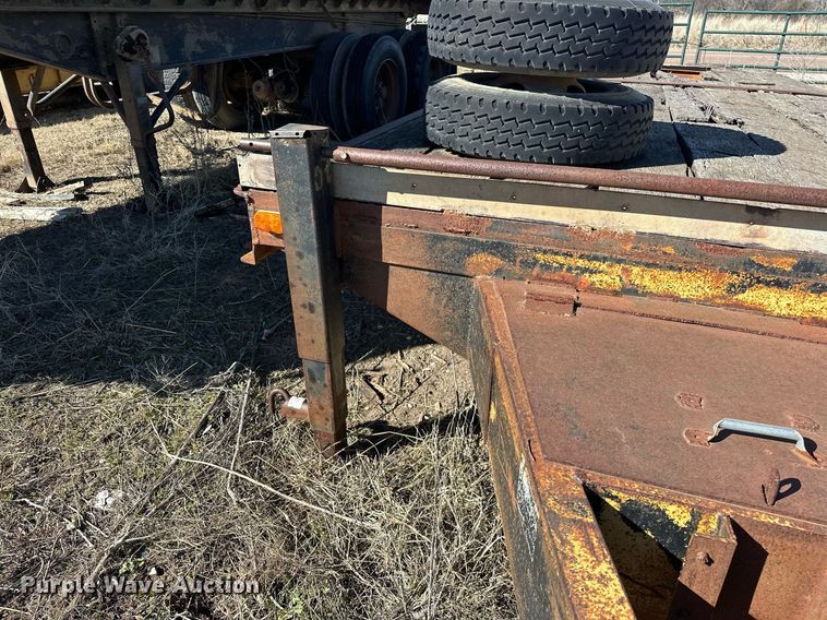 image for item ER1061 1992 Belshe T-8 equipment trailer