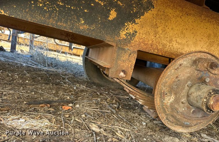 image for item ER1061 1992 Belshe T-8 equipment trailer