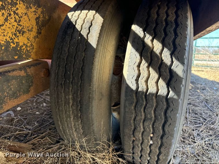 image for item ER1061 1992 Belshe T-8 equipment trailer