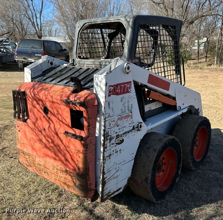 image for item ER8931 2013 Bobcat S130 skid steer loader