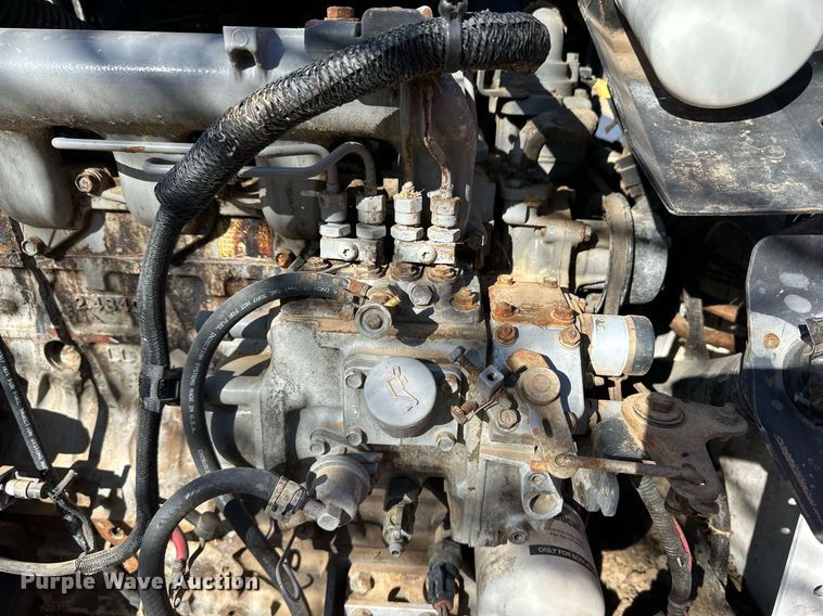 image for item ER8931 2013 Bobcat S130 skid steer loader