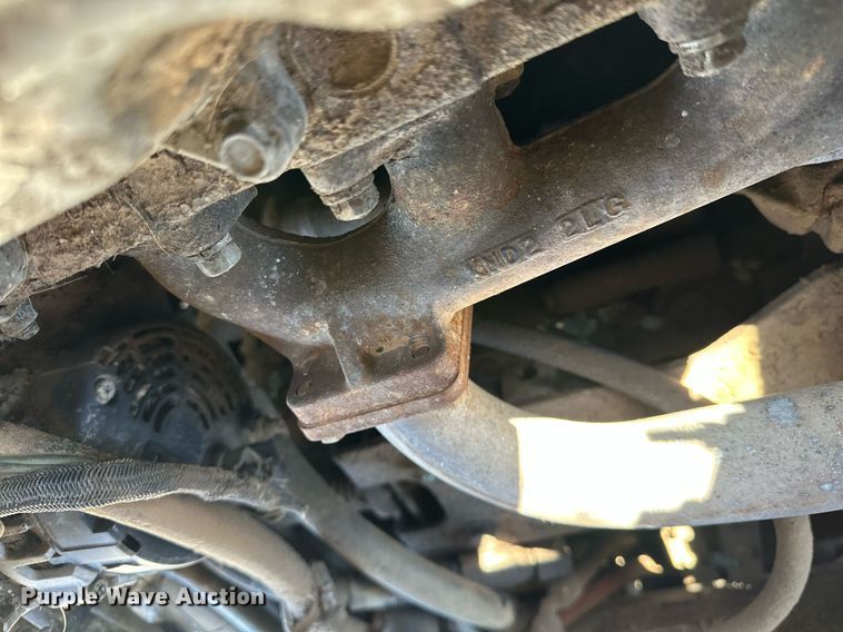 image for item ER8931 2013 Bobcat S130 skid steer loader