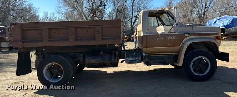 image for item ER8934 1980 Chevrolet C60 dump truck