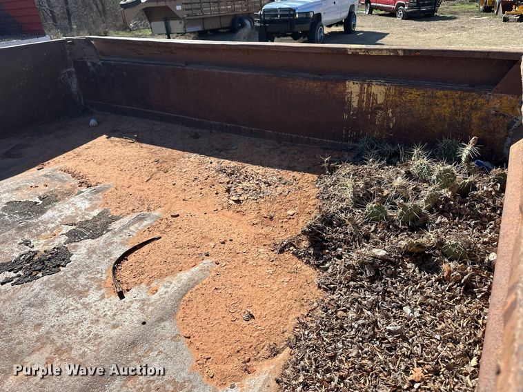 image for item ER8934 1980 Chevrolet C60 dump truck