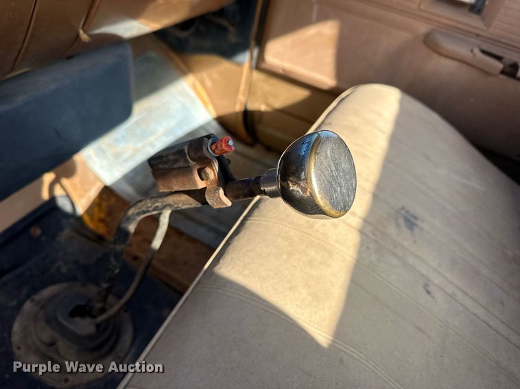 image for item ER8934 1980 Chevrolet C60 dump truck