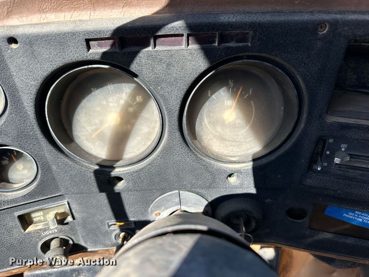 image for item ER8934 1980 Chevrolet C60 dump truck