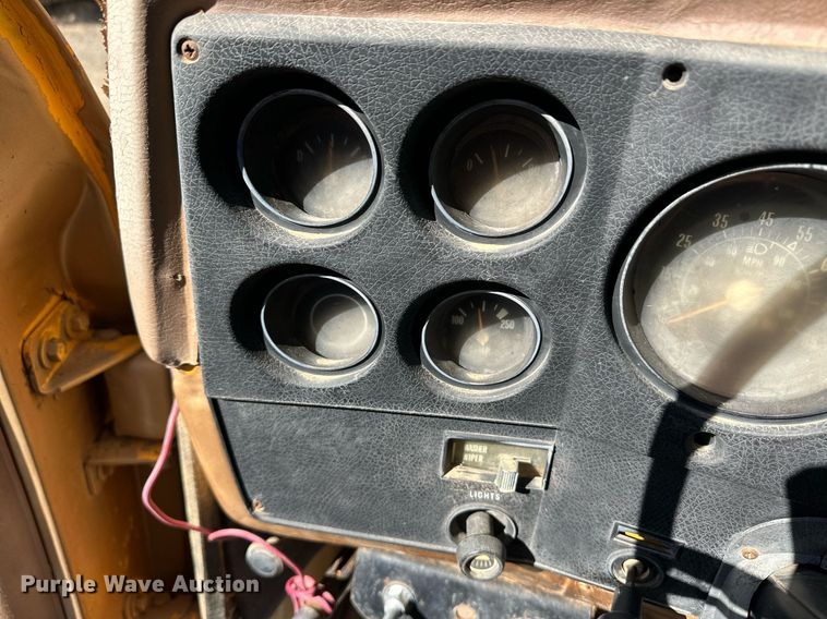 image for item ER8934 1980 Chevrolet C60 dump truck