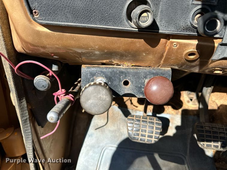 image for item ER8934 1980 Chevrolet C60 dump truck