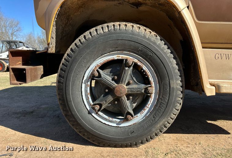 image for item ER8934 1980 Chevrolet C60 dump truck