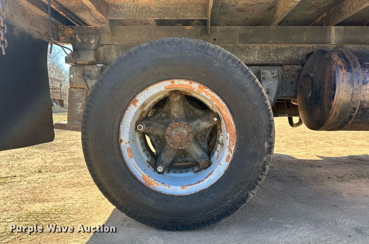 image for item ER8934 1980 Chevrolet C60 dump truck