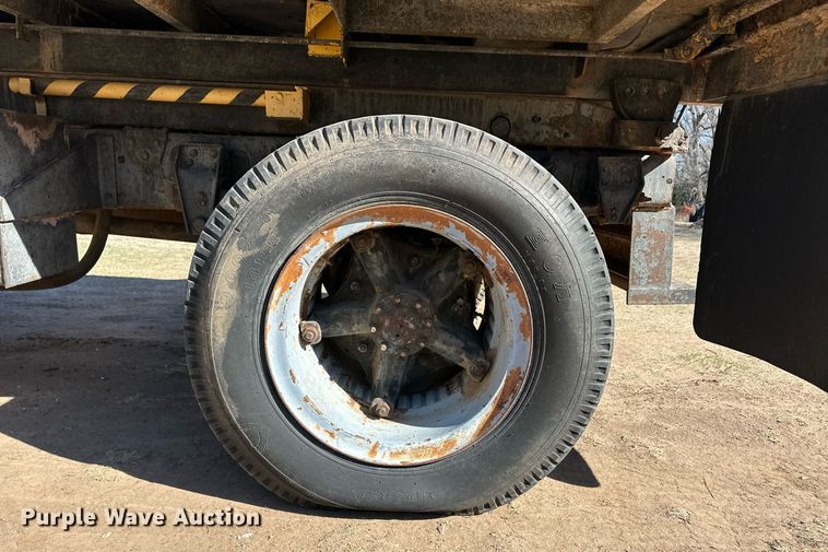 image for item ER8934 1980 Chevrolet C60 dump truck