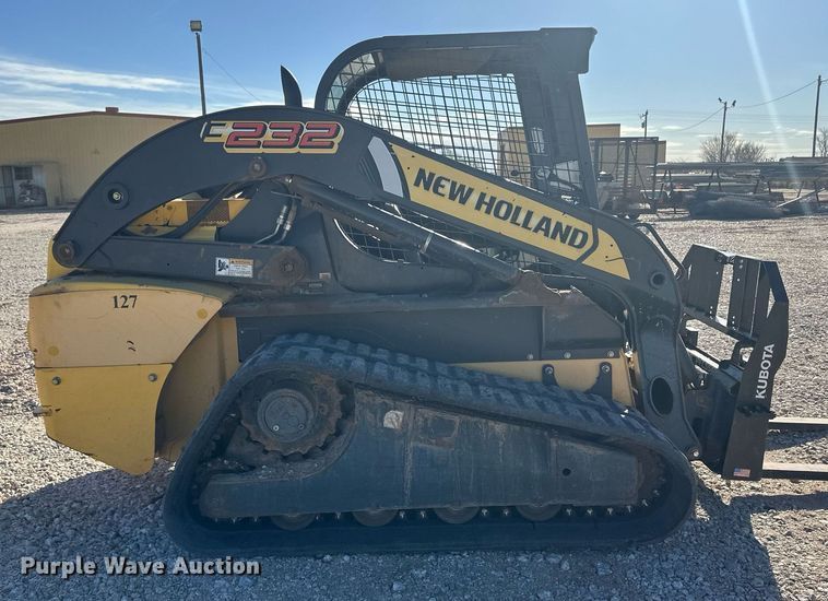 image for item ER8955 2014 New Holland C232 tracked skid steer loader