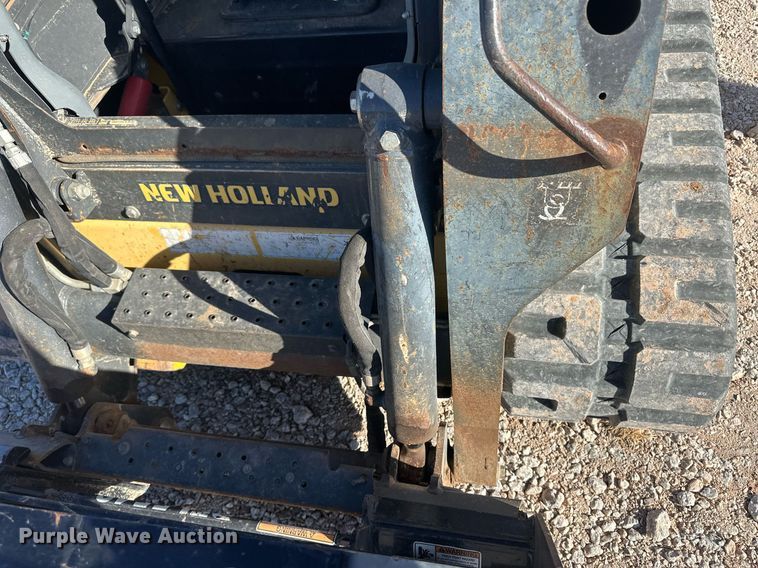 image for item ER8955 2014 New Holland C232 tracked skid steer loader