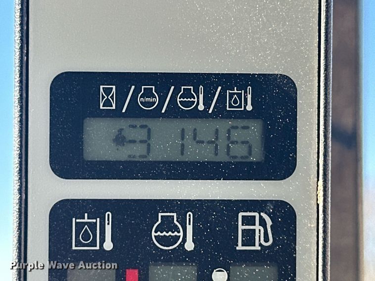 image for item ER8955 2014 New Holland C232 tracked skid steer loader