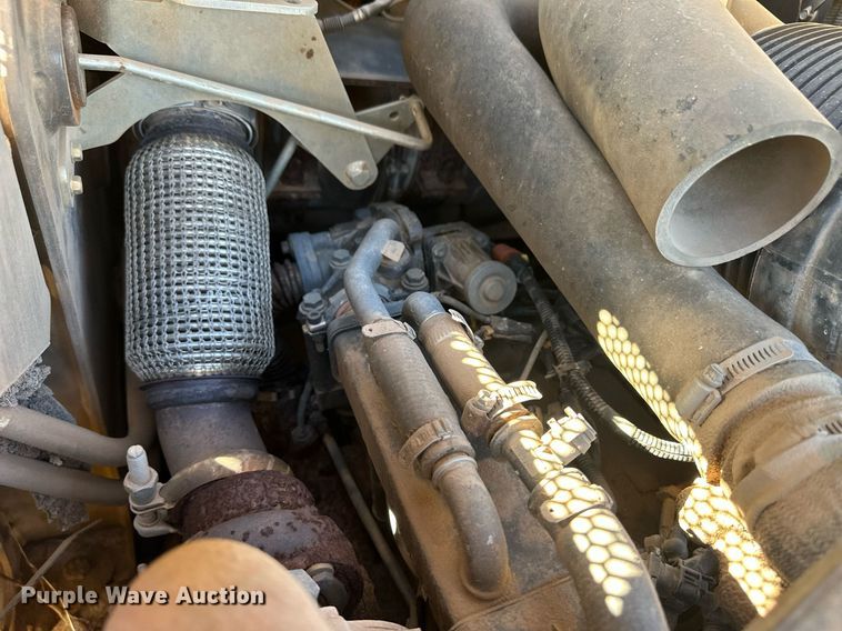 image for item ER8955 2014 New Holland C232 tracked skid steer loader