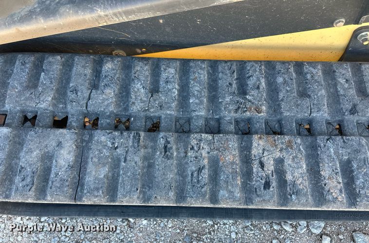 image for item ER8955 2014 New Holland C232 tracked skid steer loader