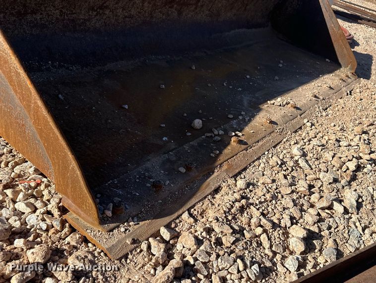 image for item ER8955 2014 New Holland C232 tracked skid steer loader