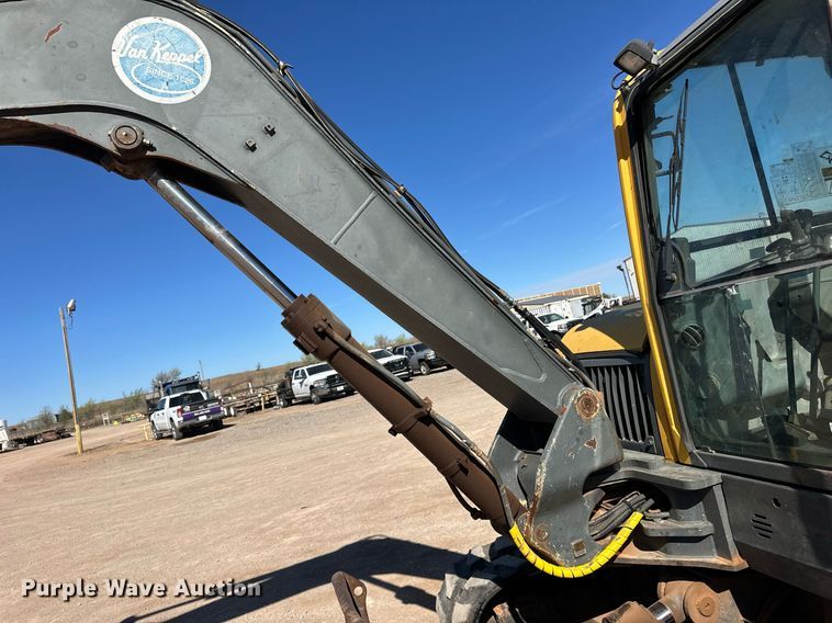 image for item ER8959 2006 Volvo ECR88 mini excavator