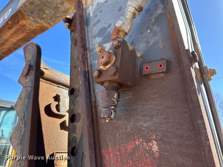 image for item ER8959 2006 Volvo ECR88 mini excavator