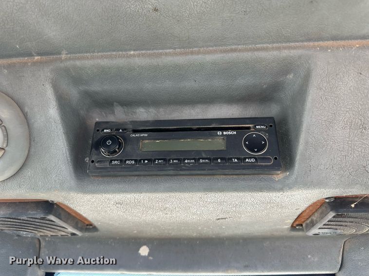 image for item ER8959 2006 Volvo ECR88 mini excavator