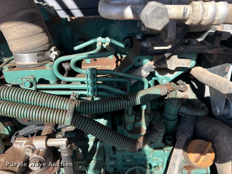 image for item ER8959 2006 Volvo ECR88 mini excavator