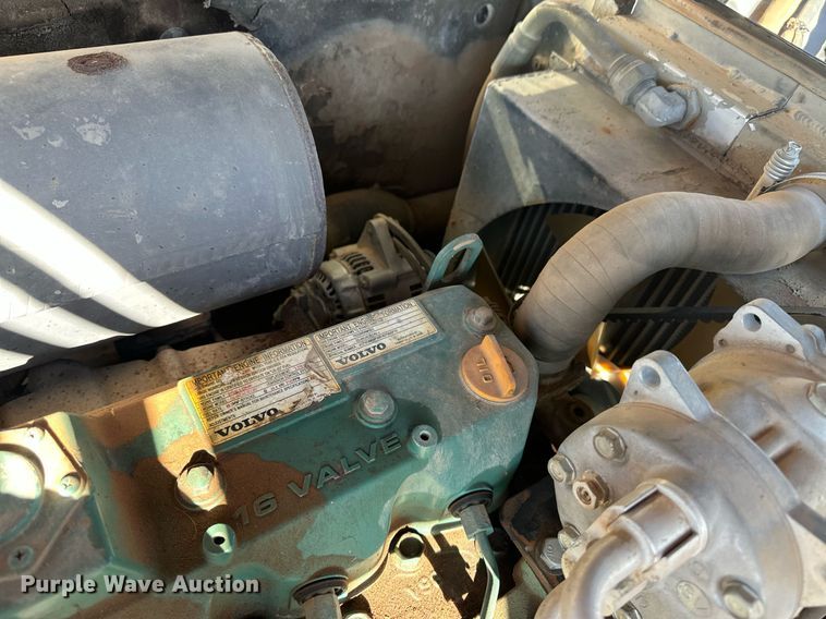 image for item ER8959 2006 Volvo ECR88 mini excavator