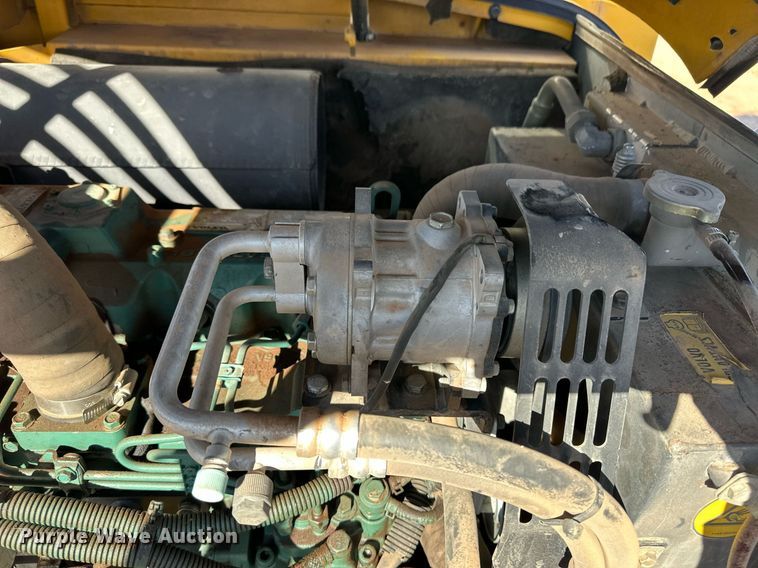 image for item ER8959 2006 Volvo ECR88 mini excavator