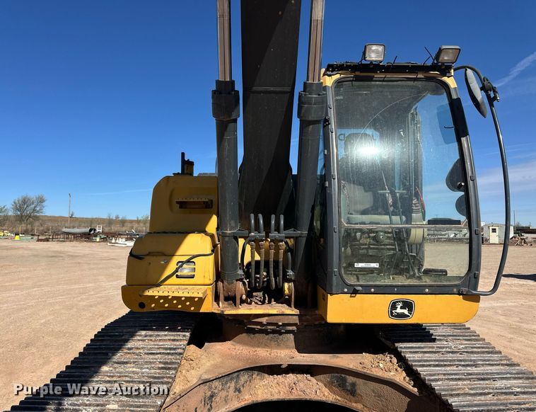 image for item ER8960 2012 John Deere 180G LC excavator