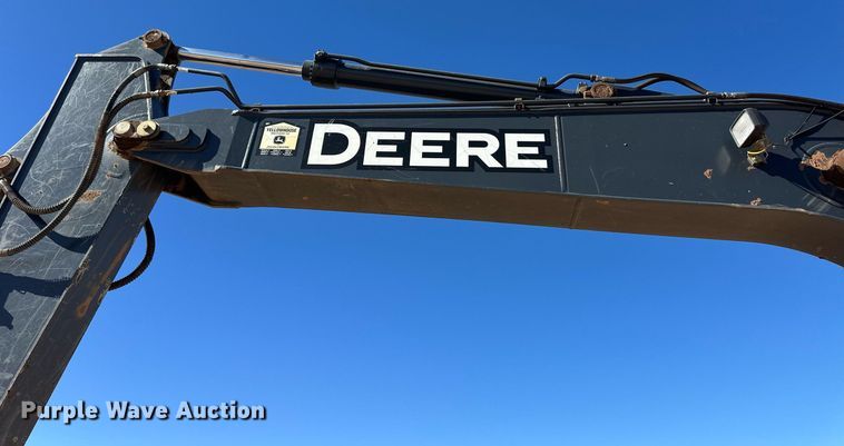 image for item ER8960 2012 John Deere 180G LC excavator