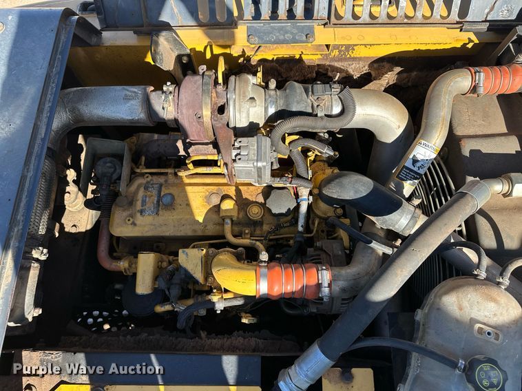 image for item ER8960 2012 John Deere 180G LC excavator